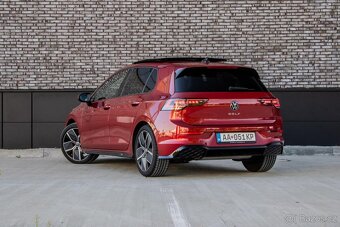 Volkswagen Golf 1.5 TSI ACT 150k R-Line / AJ NA SPLÁTKY - 5