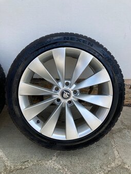 Škoda Superb 3, alu kola Pegasus 235/45/R18 se zimní pneu - 5