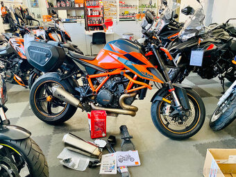 KTM 1290 Super Duke R = SPARK /SOFT /VÝBAVA 50.000 - 5