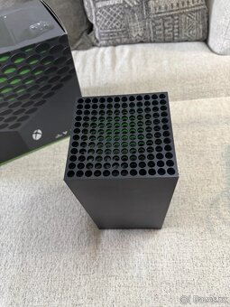 Prodám Xbox Series X 1TB+5x hra - 5