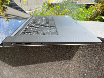 Dell Precision 5510 - CPU i7 / dotykový 4k display / NVIDIA - 5