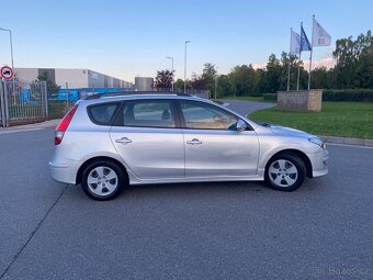 Hyundai i30 ,1.6 -85 kw 2010, STK platí 2027 - 5