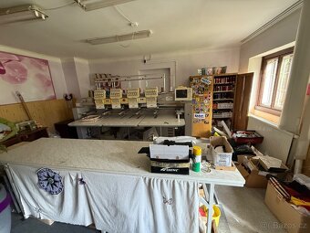 Průmyslový vyšívací stroj - 5