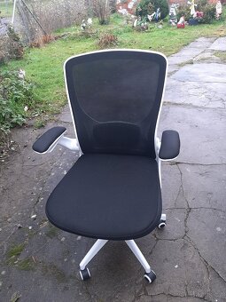 Kancelářská židle - 5
