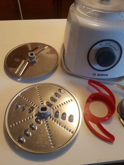 Kuchyňský robot - skoro nový Bosch MCM3200W - 5