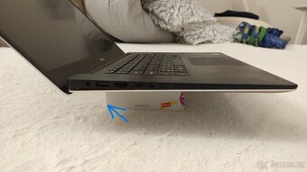 DELL XPS 15 9560 - 5