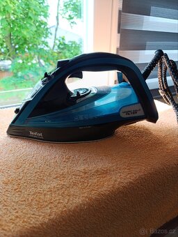 Prodám žehlička Tefal - 5