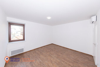 Pronájem moderního bytu 2+kk s lodžií – 84 m², Langrova, Šum - 5