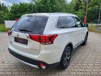 Mitsubishi Outlander 2.0 MIVEC, KAMERA rok 2016 - 5