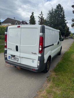 Renault Trafic 2.0 dci, r. 2010 - 5