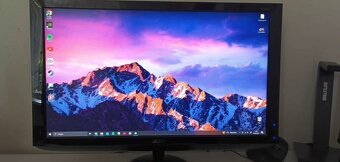 Stolní PC a monitor - 5