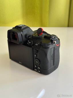 Prodám Nikon Z5 + objektiv Nikkor Z 40 mm f/2 - 5