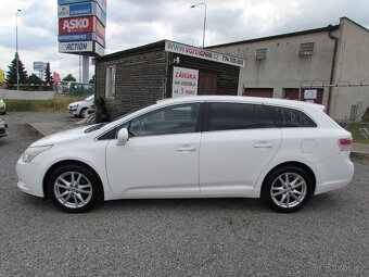 Toyota Avensis 1.6i 97kW kombi,2.majitel, serviska, nová STK - 5