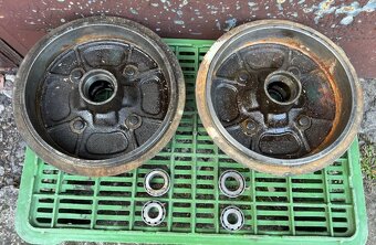 Škoda 1000MB - nové přední brzdové bubny - 5