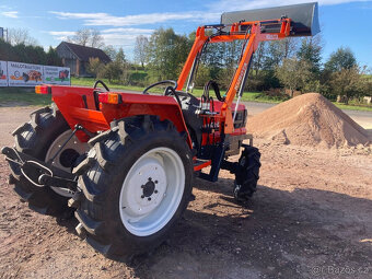 Malotraktor Kubota GL 32 Grandel s čelním nakladačem - 5