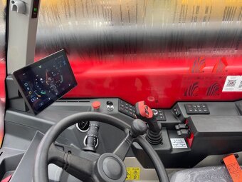 Teleskopický manipulátor SANY STH1840 - 5