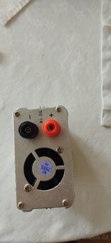 Měnič a regulátor do kempu. - 5