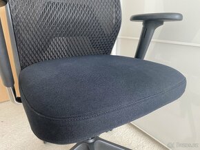 Kancelářská židle - Vitra ID Mesh PC 25000,- ZÁNOVNÍ - 5