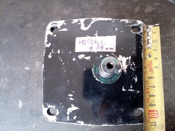 Elektromotor s převodovkou 180 W/ 69 ot - 5