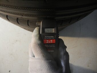 Letní pneu Nokian 215/55R17 - 5