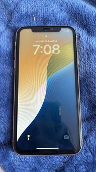 iPhone XR Yellow – 128 GB – na opravu nebo na díly
- 5
