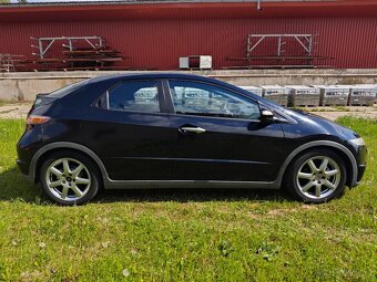 Honda Civic 8g 1.8 i-VTEC Executive DPH - 5