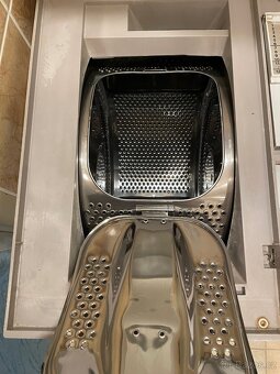 Pračka Zanussi - vvrchní plnění do malé koupelny - 5