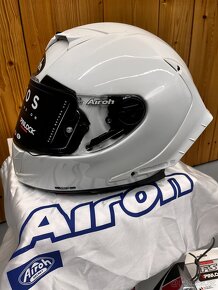 Nová helma airoh GP 550 S bílá lesklá 2021, vel. L (59 - 60) - 5