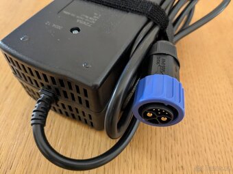 Nabíječka Talaria Sting Pro MX5 - 72V 5A - 5