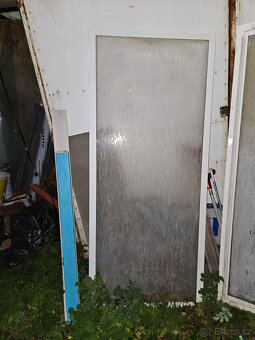 Zástěny, skleněná zástěna, plastová zástěna - 5