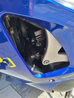 Yamaha R1 r.v. 1999 - 5