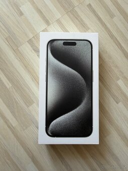 iPhone 15 Pro 256 GB - 5
