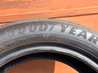 Letní Goodyear 215/55/17 - 5