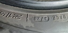 Prodám 2x zimní pneu 215/70R16 100T - 5