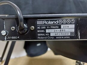 Roland JV-880 - rezervace - 5