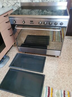 Gastro sklokeramický sporák SMEG - 5