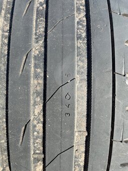Prodám letní pneu Nokian 275/45/R20 110Y XL - 5