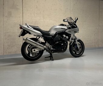 YAMAHA FZS 600 FAZER - 5