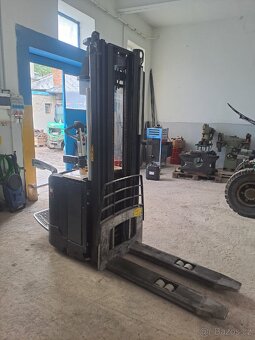 Vysokozdvižný vozík Caterpillar s plošinou - 5