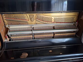 Pianino Dalibor + nastavitelná židlička - 5