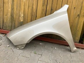 Levy i pravy blatník Škoda Octavia 2,II, 9201 Sahara Beige - 5