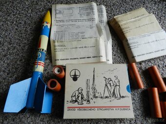 RAKETA PIONIER - ZVS DUBNICA r. 1982 - ČSSR - 5