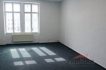 Pronájem nebytových prostor na Dolním náměstí v Opavě - 5