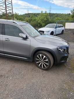 Mercedes GLB - 5