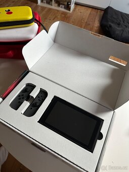 Nintendo switch TOP STAV + POKEMON příslušenství - 5