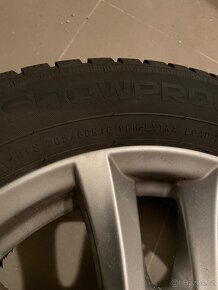 Zimní 205/60/R16 Nokian Mazda 3 - 5