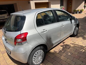 Toyota Yaris 1,3i 74kwr.v 2010 naj 130t - 5