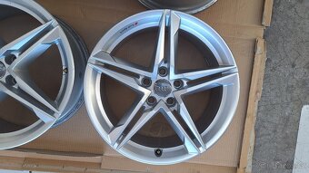 Alu kola Audi 18" 5x112 8J ET40 A4b9 - 5