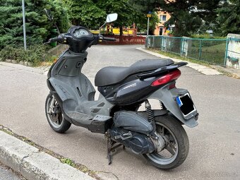 Skútr Malaguti F18 Warrior 125 - 5
