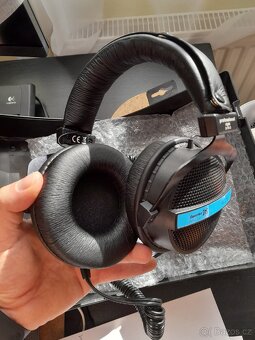 Sluchátka Superlux HD330 - 5